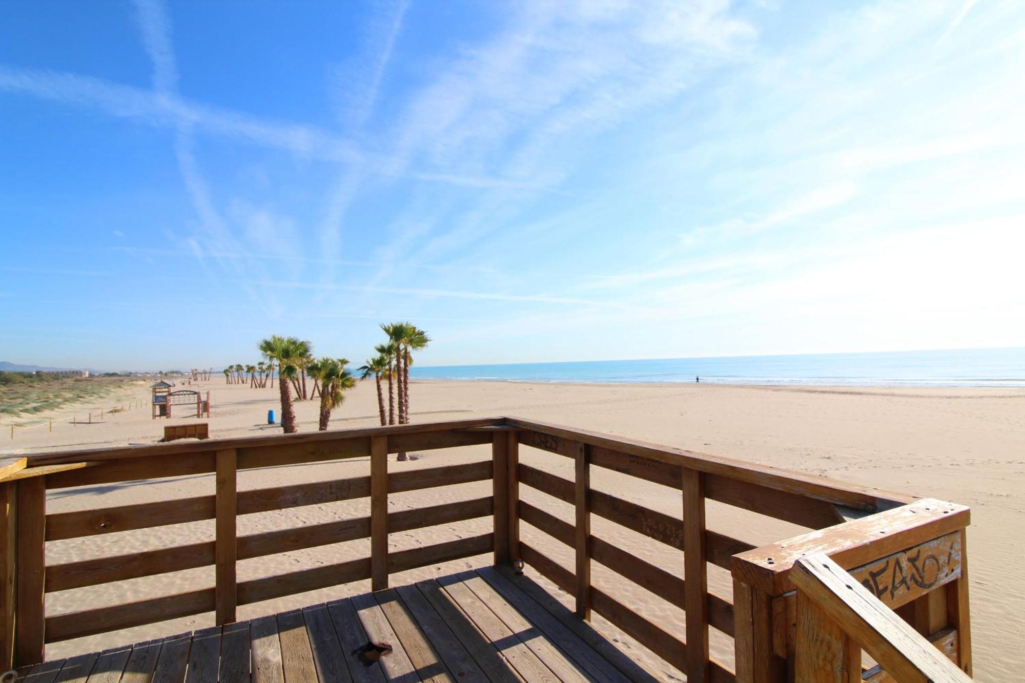 Global Properties, Apartamento Con Terraza Y Vistas Al Mar Y A La Montana Канет-де-Беренгер Экстерьер фото