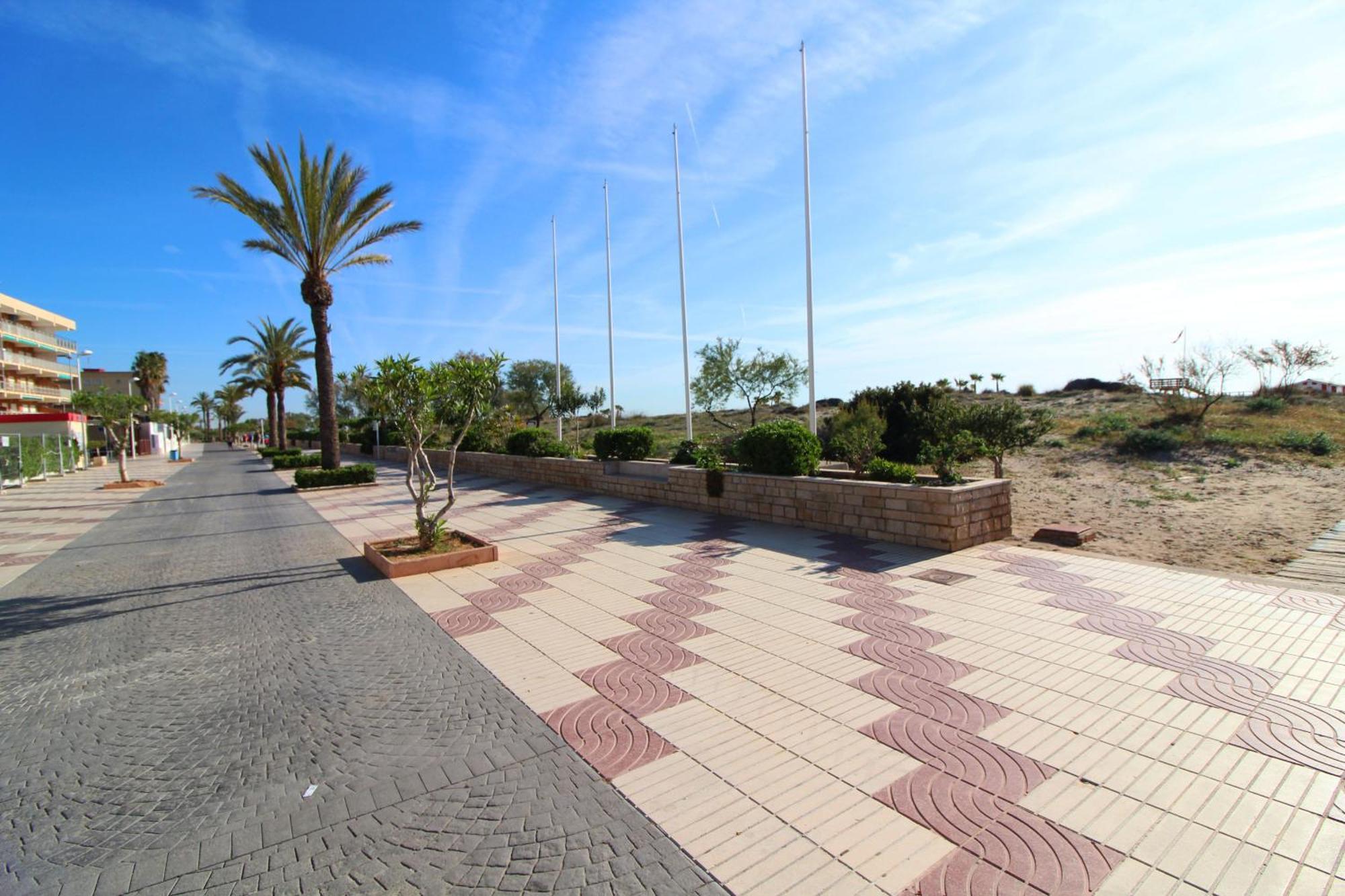 Global Properties, Apartamento Con Terraza Y Vistas Al Mar Y A La Montana Канет-де-Беренгер Экстерьер фото
