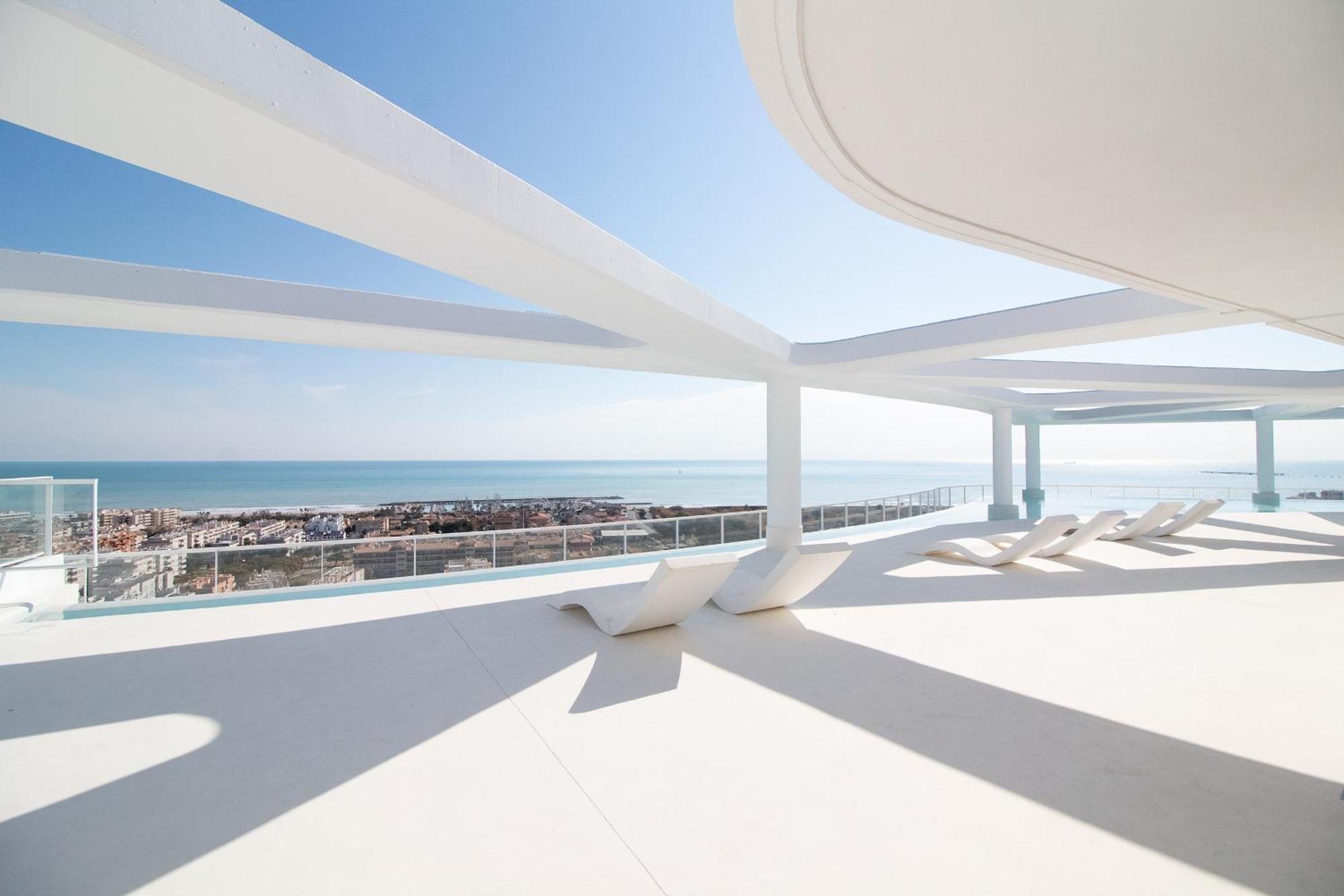 Global Properties, Apartamento Con Terraza Y Vistas Al Mar Y A La Montana Канет-де-Беренгер Экстерьер фото