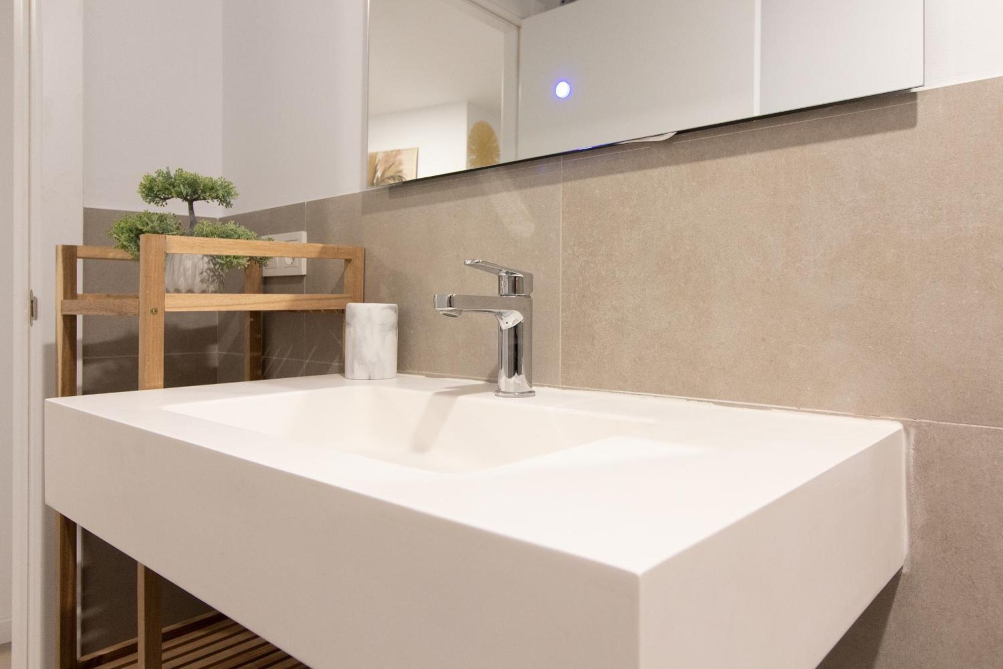 Global Properties, Apartamento Con Terraza Y Vistas Al Mar Y A La Montana Канет-де-Беренгер Экстерьер фото