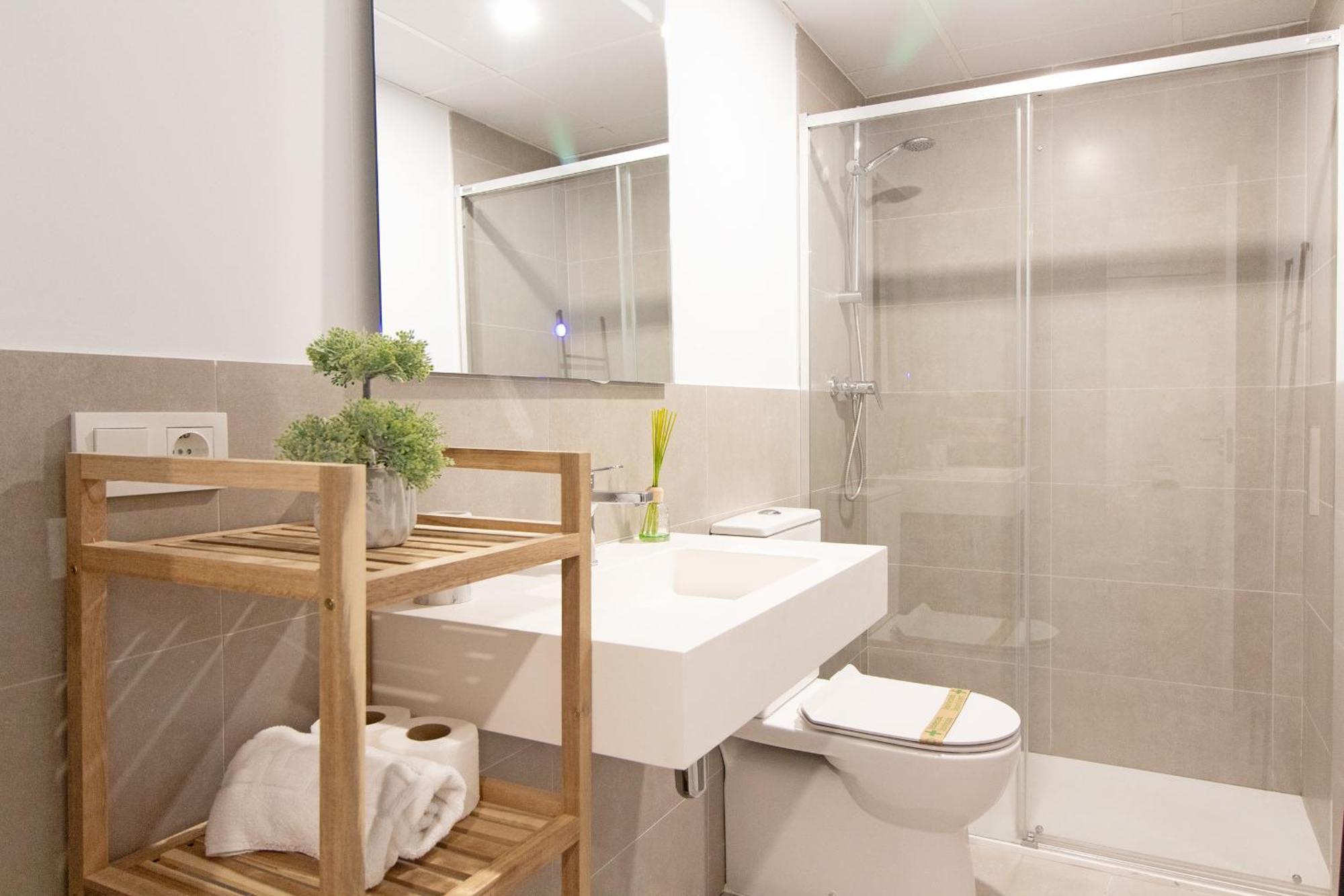 Global Properties, Apartamento Con Terraza Y Vistas Al Mar Y A La Montana Канет-де-Беренгер Экстерьер фото