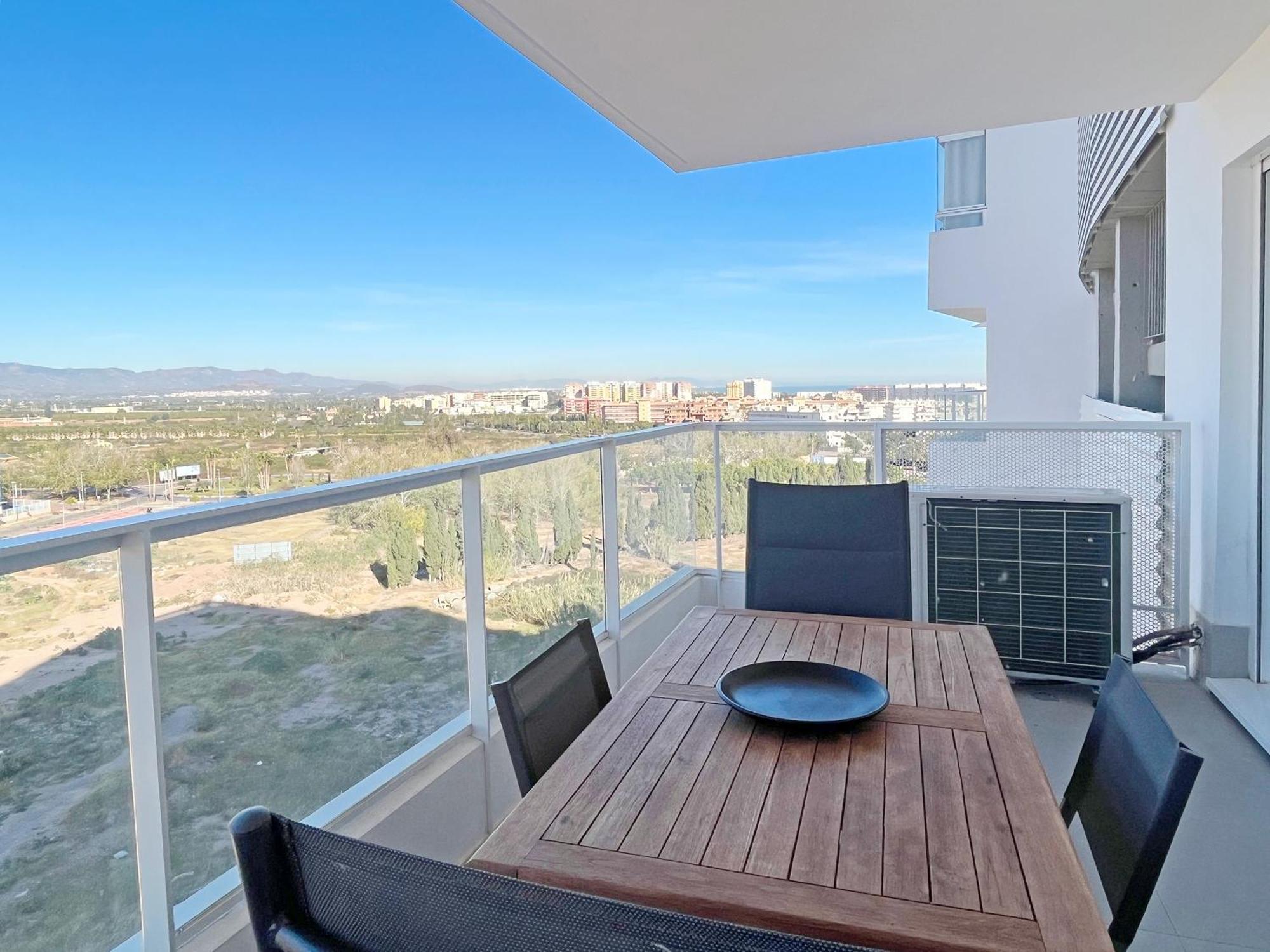 Global Properties, Apartamento Con Terraza Y Vistas Al Mar Y A La Montana Канет-де-Беренгер Экстерьер фото